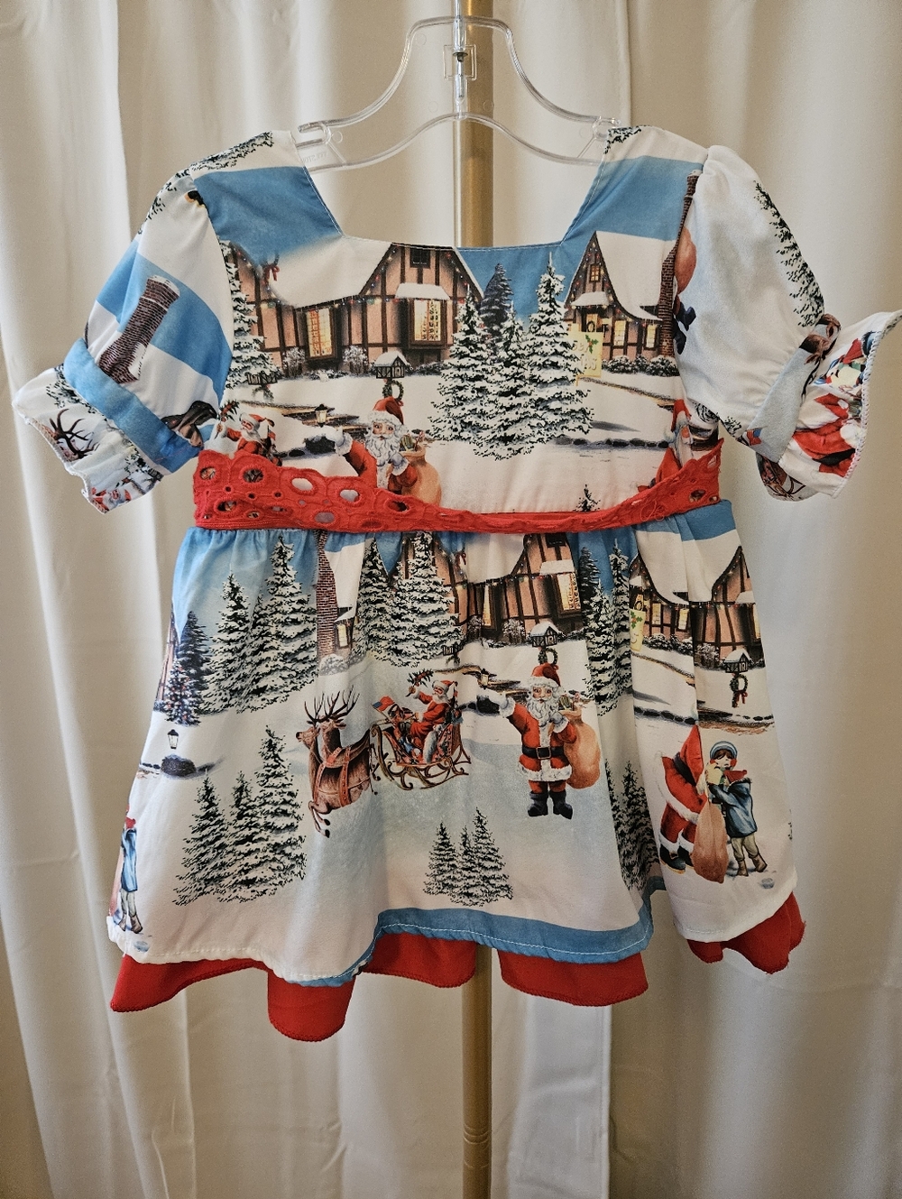 Santa’s North Pole Scene Red & White Dress 🎅🎄 Big Bow Holiday Charm - Picture 4 of 4